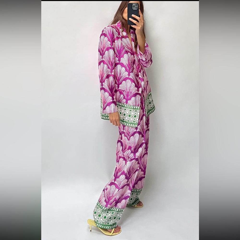 SOLD ZARA satin effect printed blazer